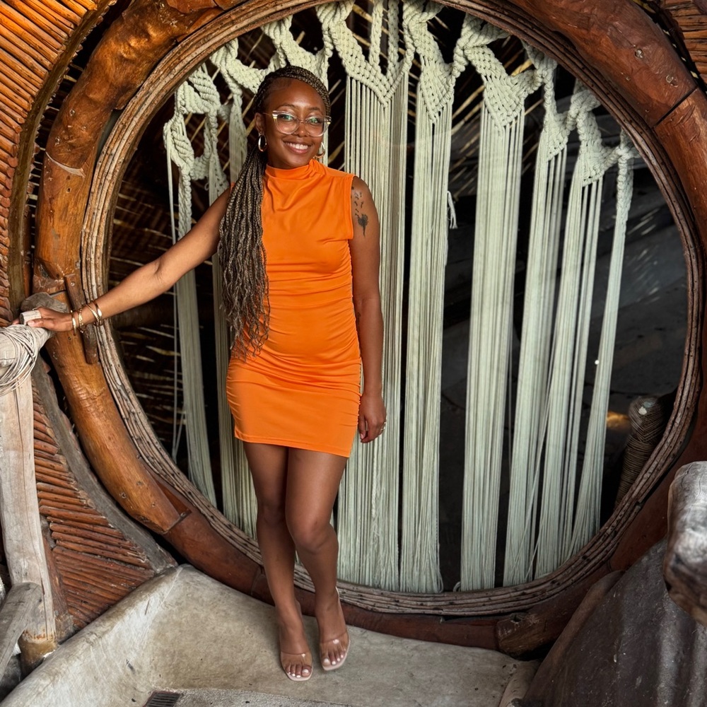 Meet your Posher, Janay